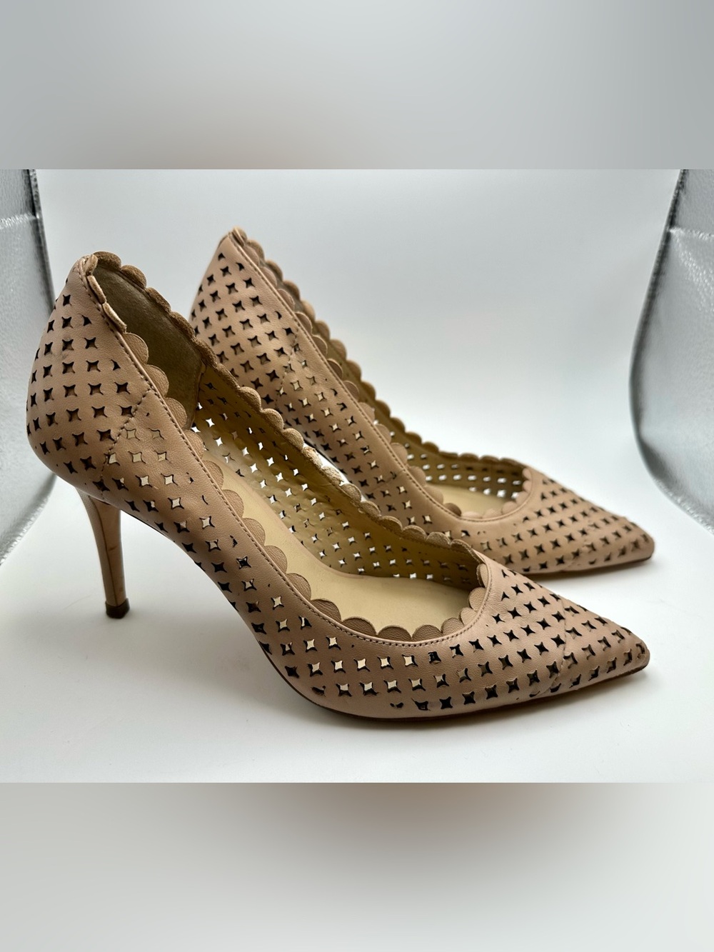 Ann Taylor MILA Scalloped Perforated Pointed-Toe Camel Leather Stilettos 6.5M